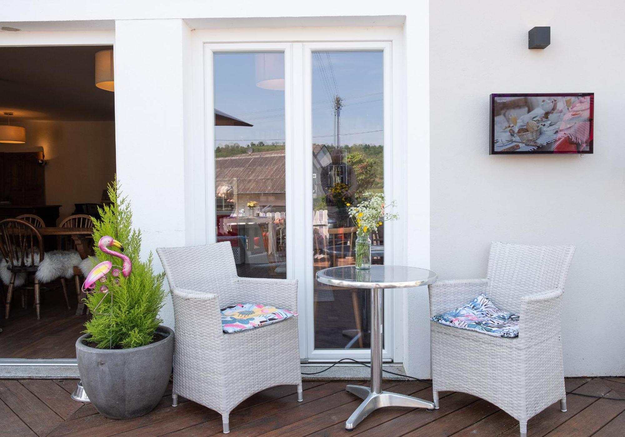 Hotel Cafe Del Maar Schalkenmehren Εξωτερικό φωτογραφία